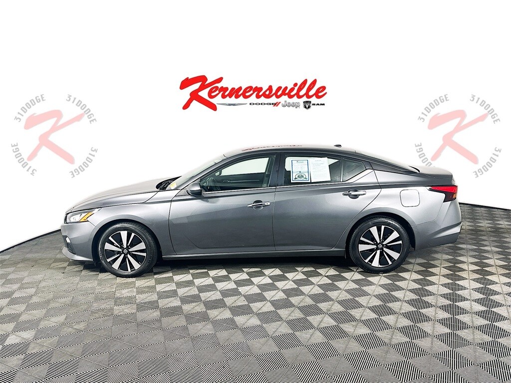 2022 Nissan Altima 2.5 SV photo 4