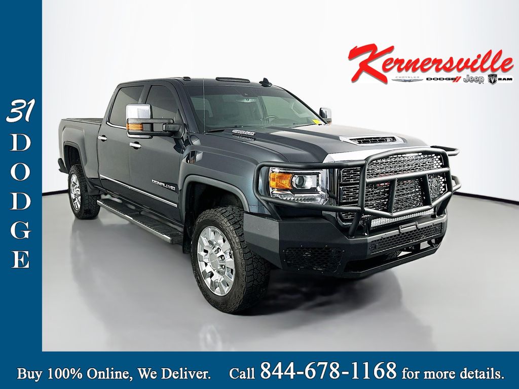 2018 GMC Sierra 4WD Crew Cab Standard Box Denali's photo