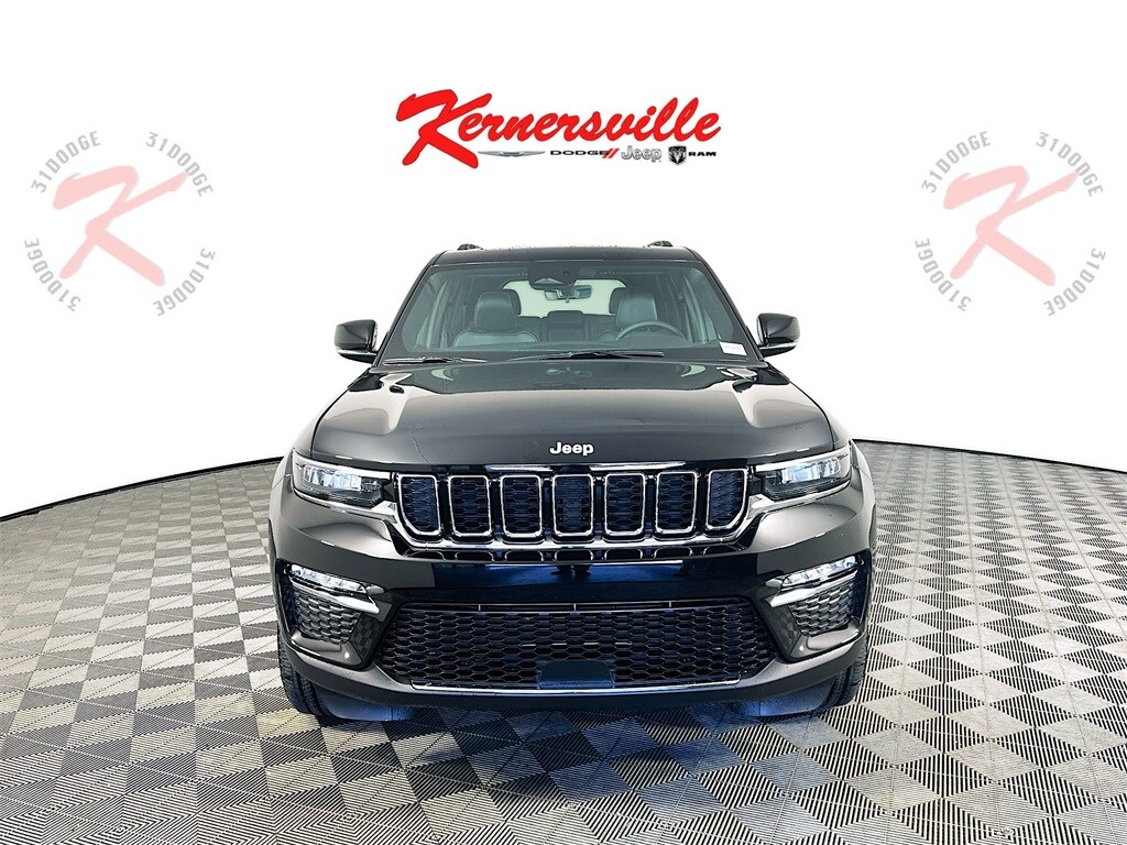 2025 Jeep Grand Cherokee Limited photo 2