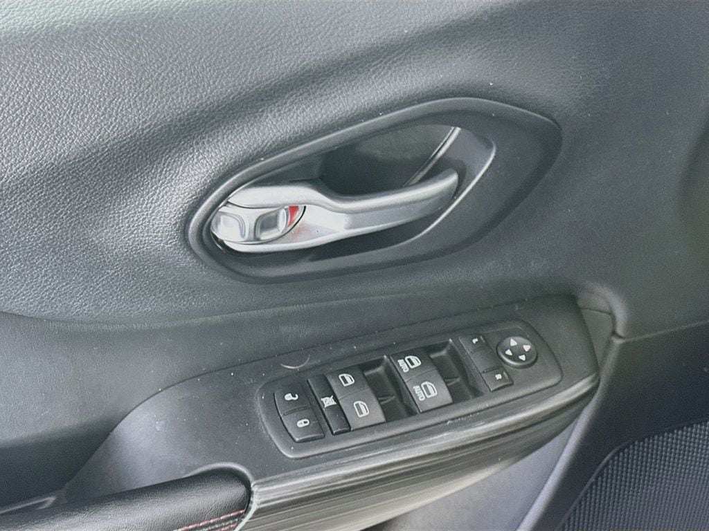 JeepCherokee23