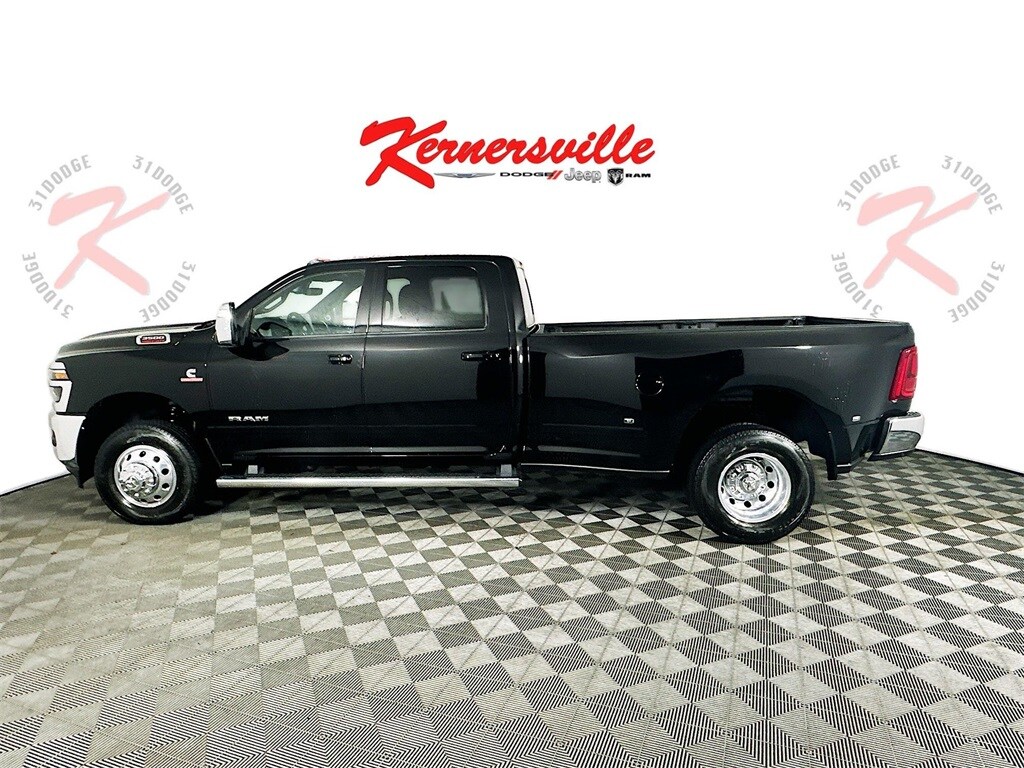 2025 Ram 3500 Laramie photo 4