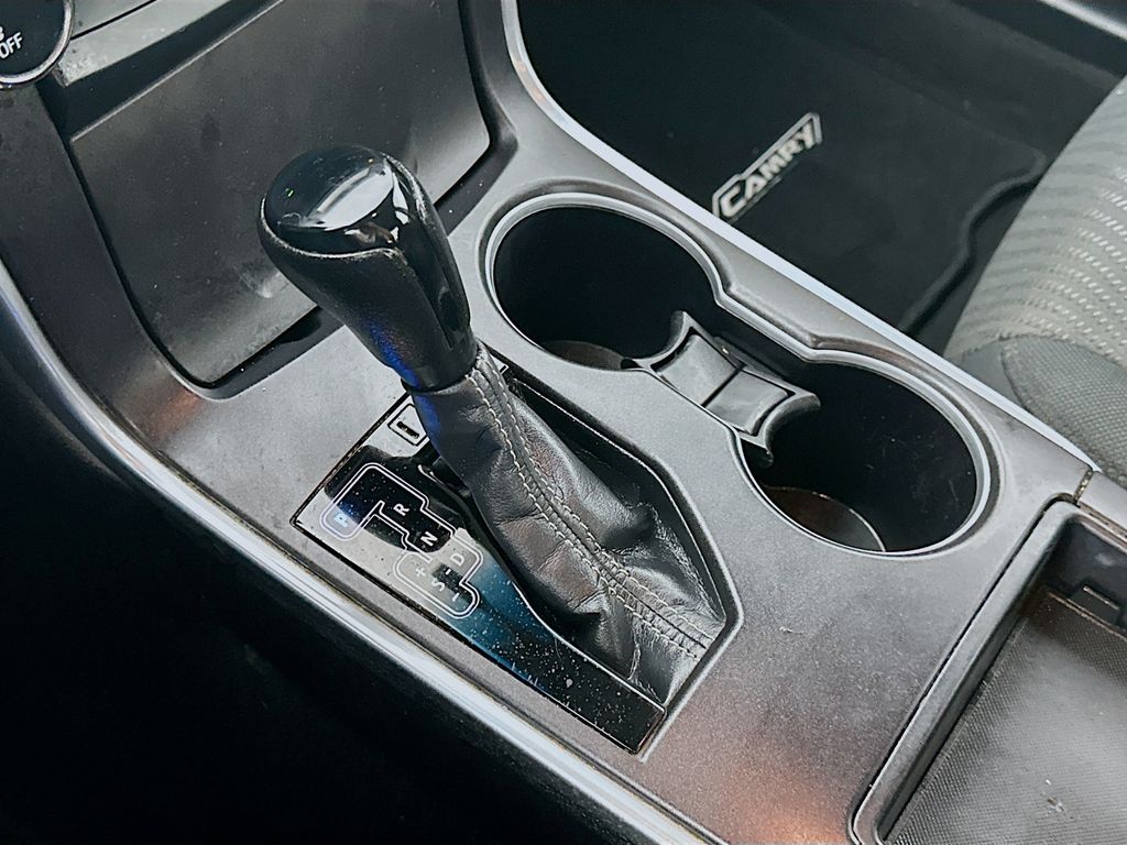 ToyotaCamry16