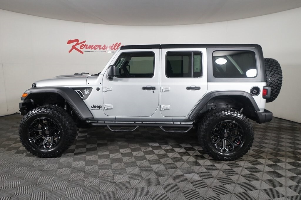 2024 Jeep Wrangler Unlimited Willys photo 4