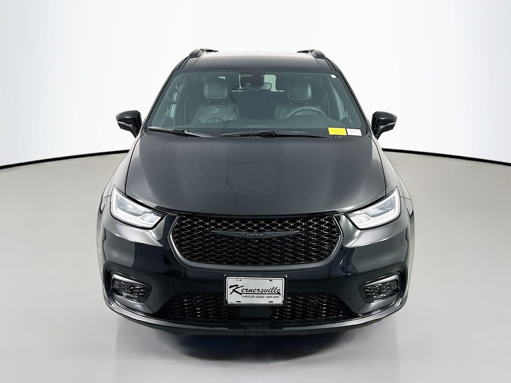 ChryslerPacifica2