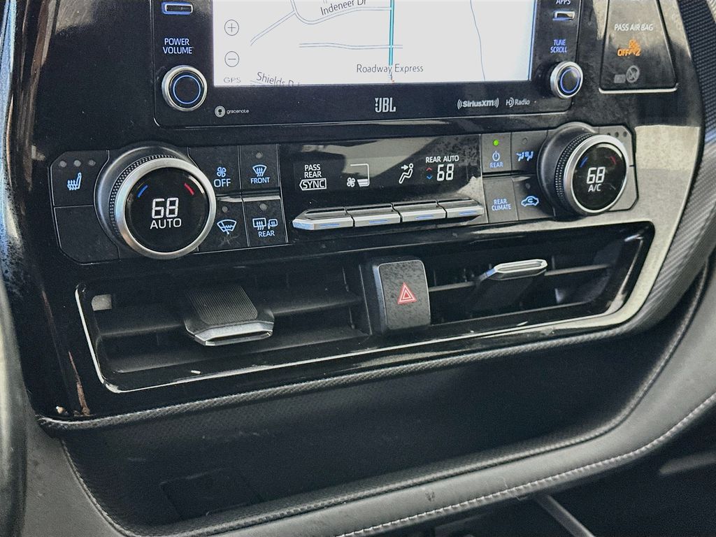 ToyotaHighlander18