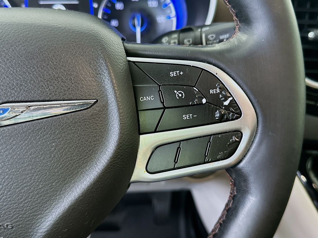 ChryslerPacifica23