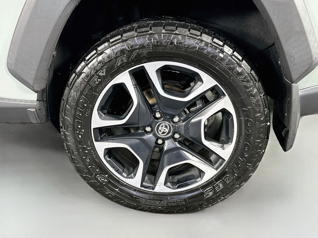 ToyotaRAV432