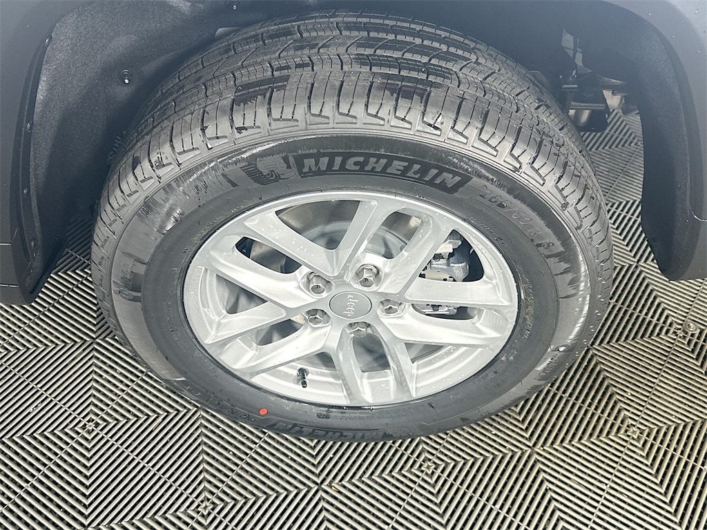 JeepGrand Cherokee16