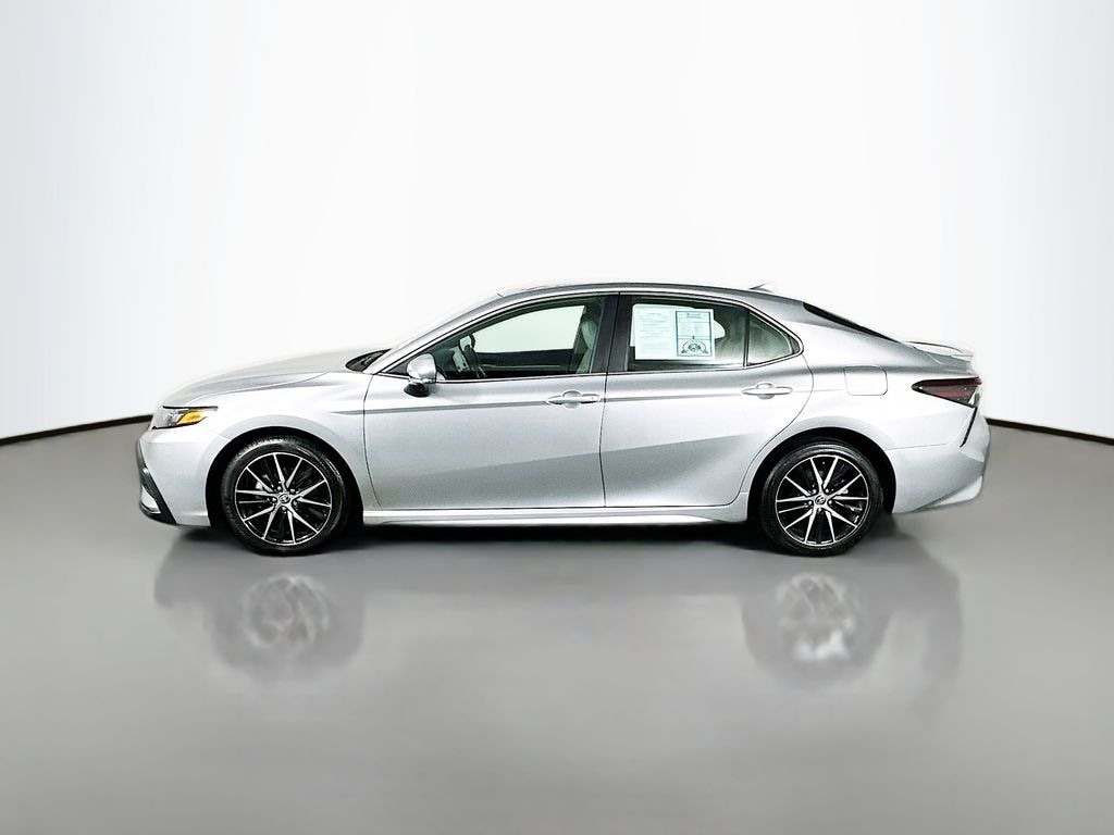 Used 2023 Toyota Camry SE Sedan