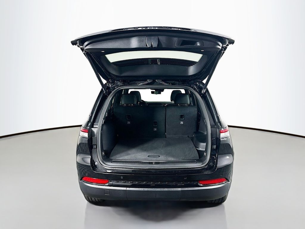 JeepGrand Cherokee16