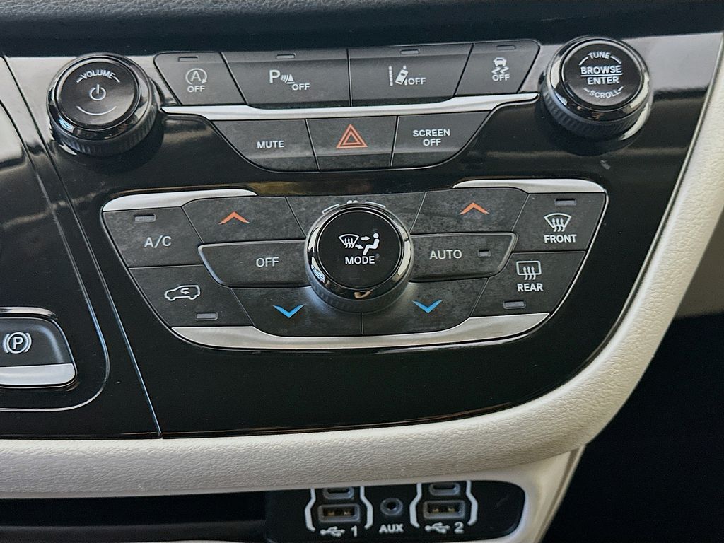 ChryslerPacifica18