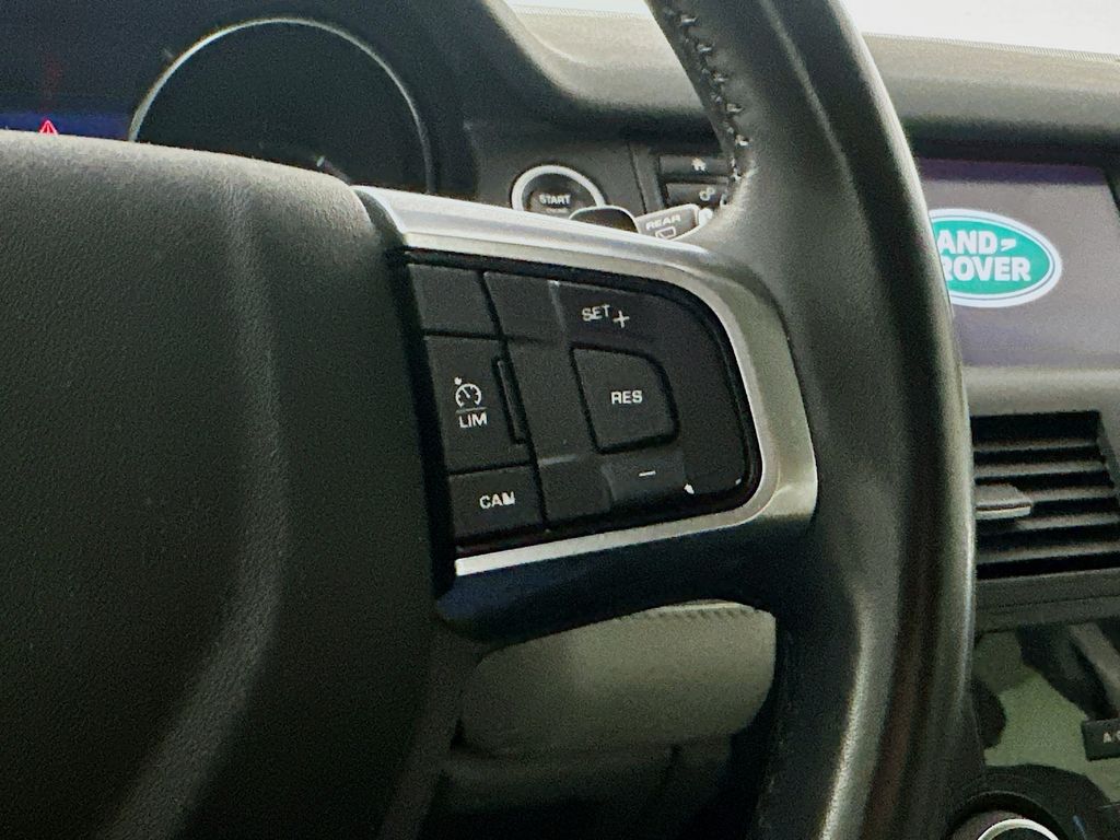 Land RoverDiscovery Sport26