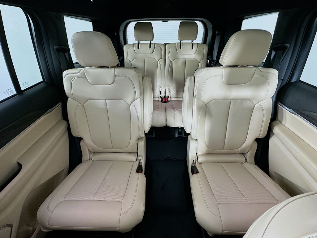 JeepGrand Cherokee L10