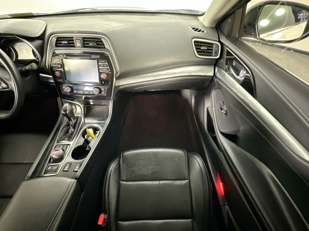 NissanMaxima11