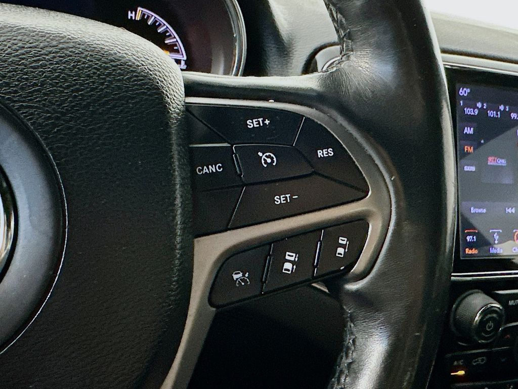 JeepGrand Cherokee26