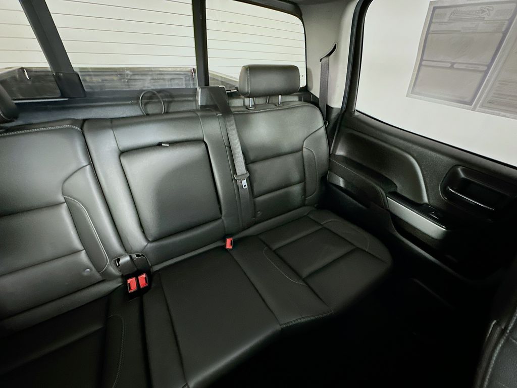 ChevroletSilverado 2500HD14