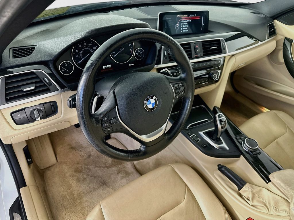 BMW3 Series31