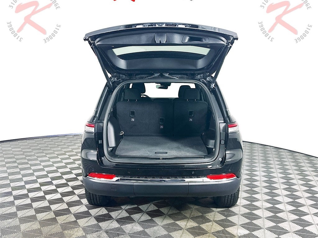 JeepGrand Cherokee16