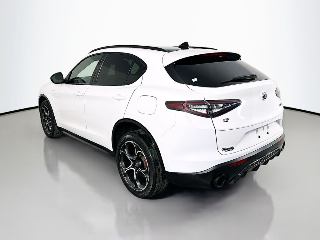 Alfa RomeoStelvio5
