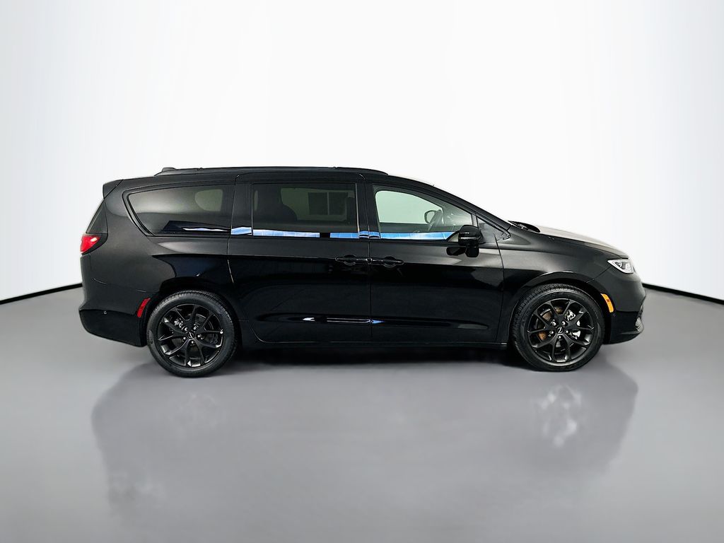 ChryslerPacifica8