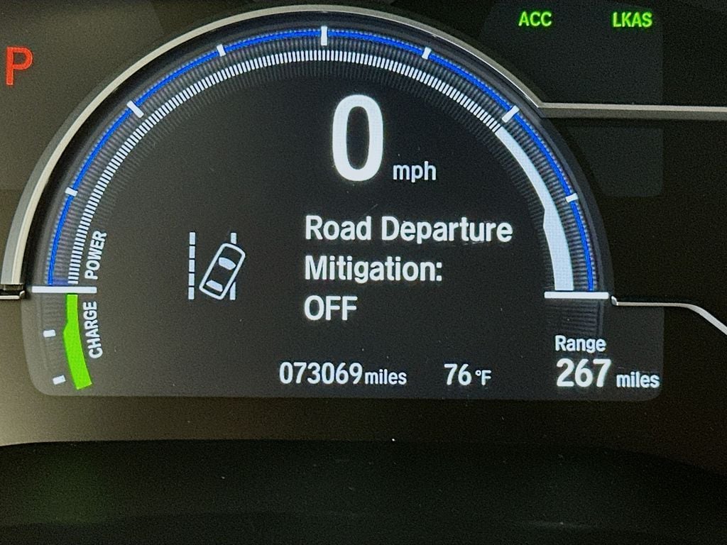 HondaClarity Plug-In Hybrid15