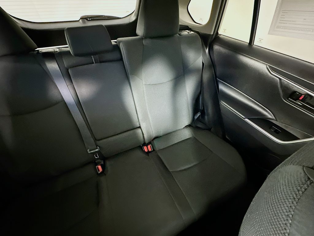 ToyotaRAV4 Hybrid14