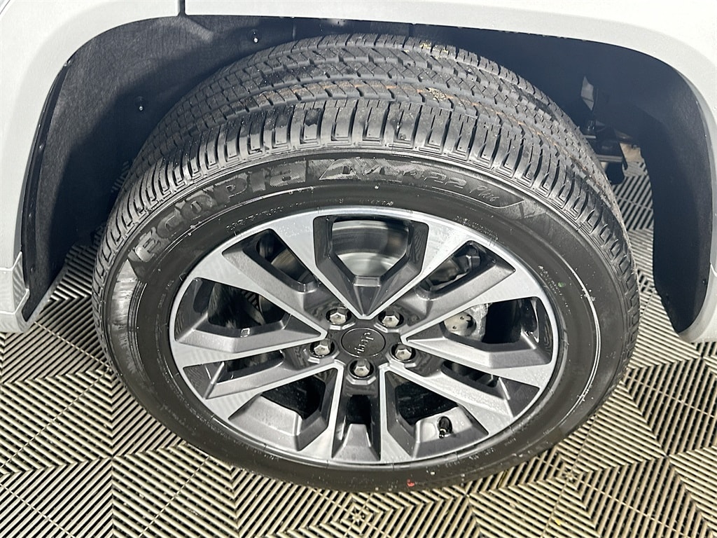 JeepGrand Cherokee17