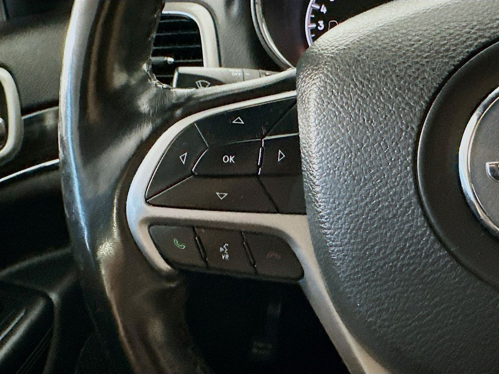 JeepGrand Cherokee25