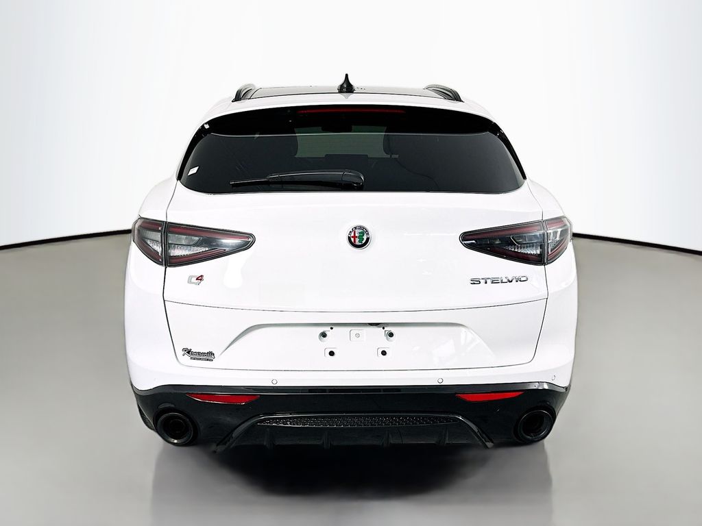 Alfa RomeoStelvio6