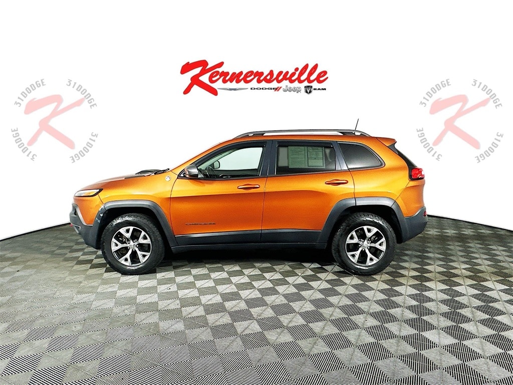 Used 2016 Jeep Cherokee Trailhawk SUV