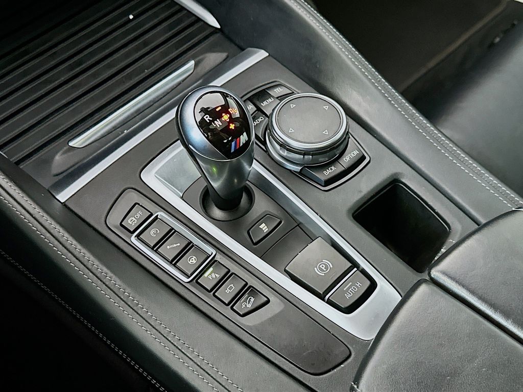 BMWX6 M16