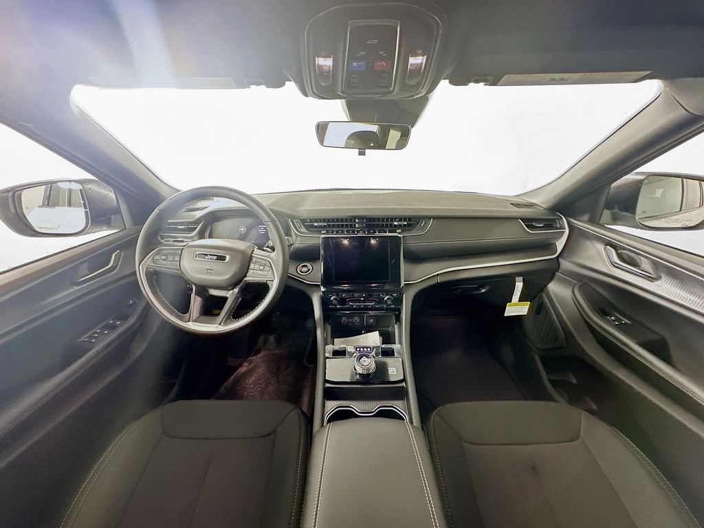 JeepGrand Cherokee L9