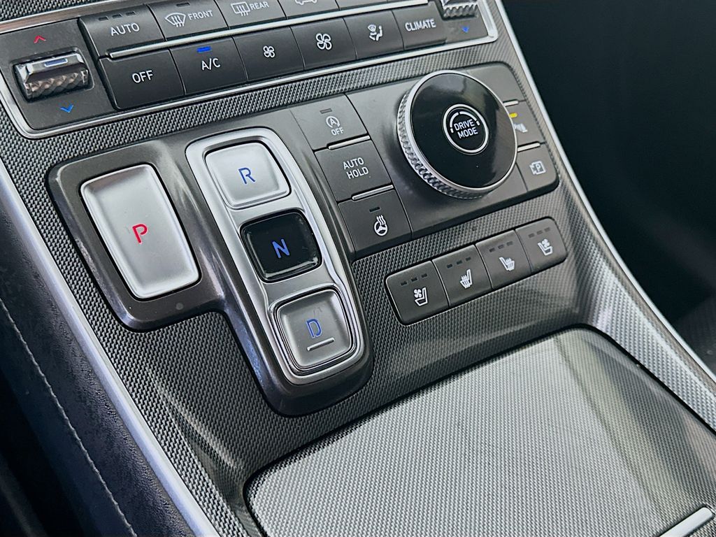 HyundaiSanta Fe16