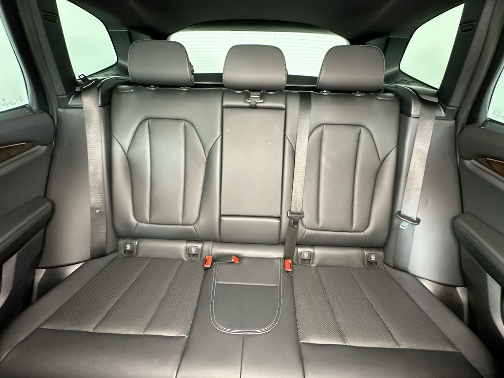 BMWX313