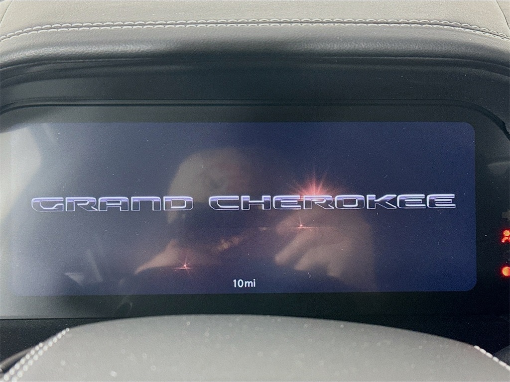 JeepGrand Cherokee L11