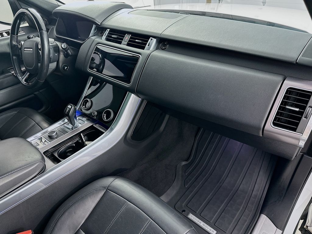 Land RoverRange Rover Sport32