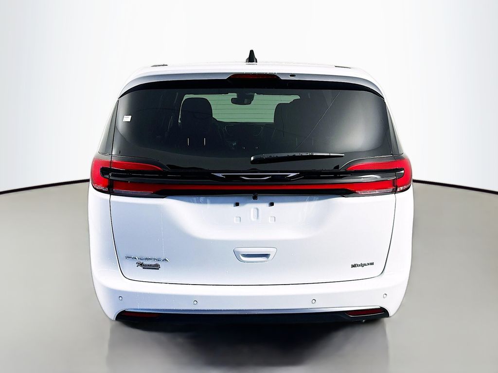 ChryslerPacifica6