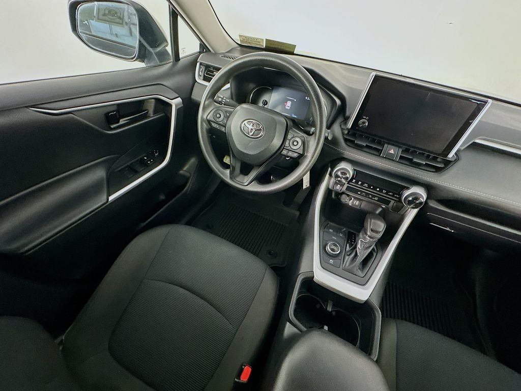 ToyotaRAV4 Hybrid9