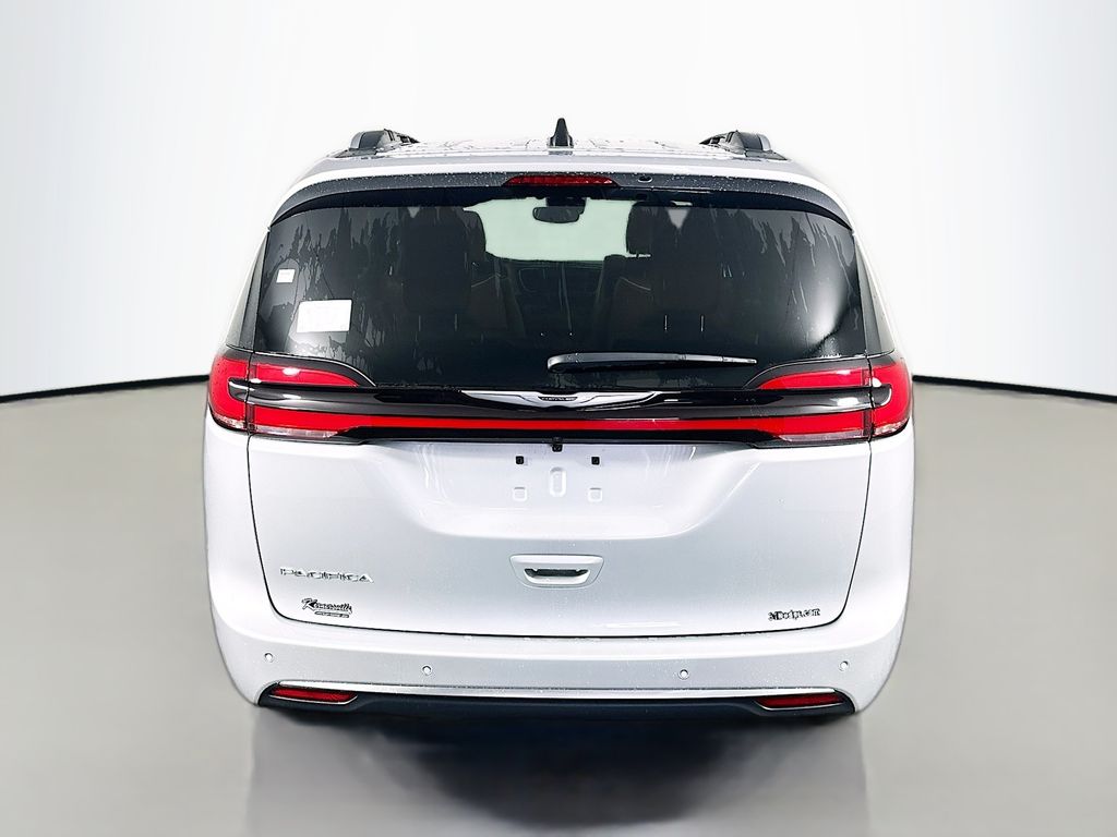 ChryslerPacifica6