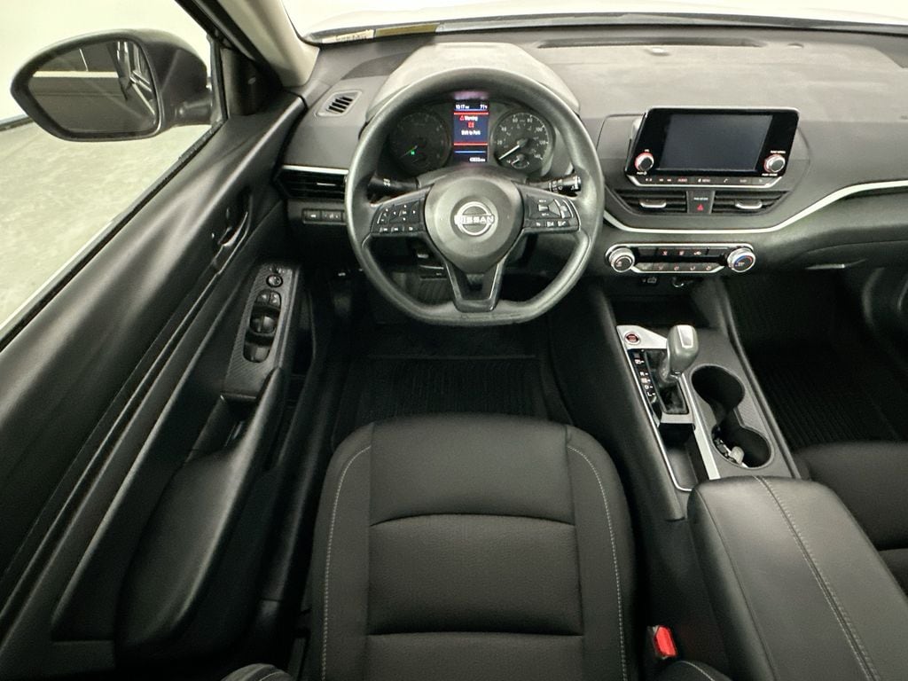NissanAltima9