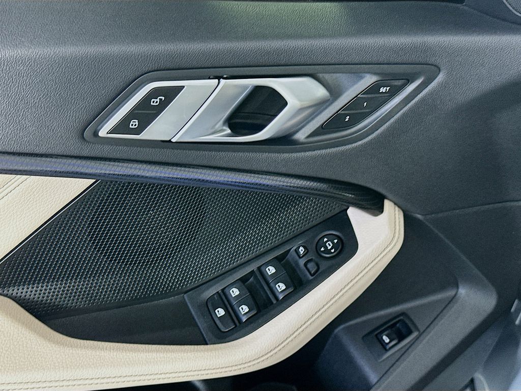 BMW2 Series23
