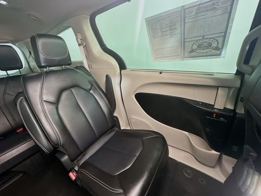 ChryslerPacifica14