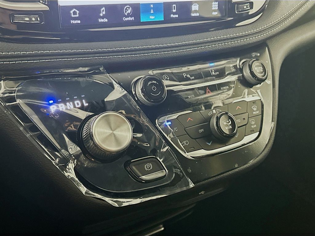ChryslerPacifica12