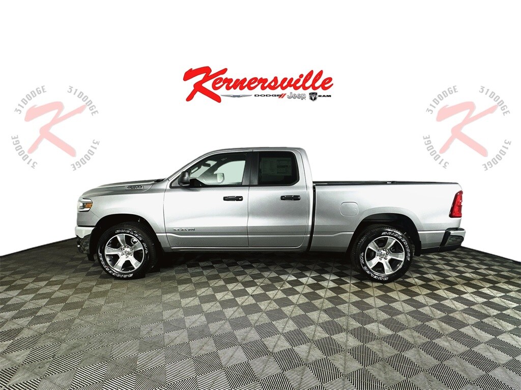 2025 Ram 1500 Tradesman photo 4