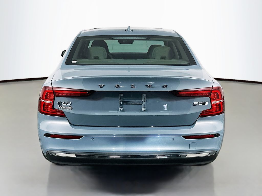 VolvoS606
