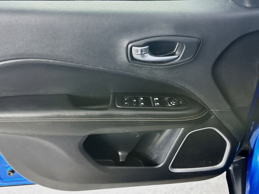 JeepCompass23