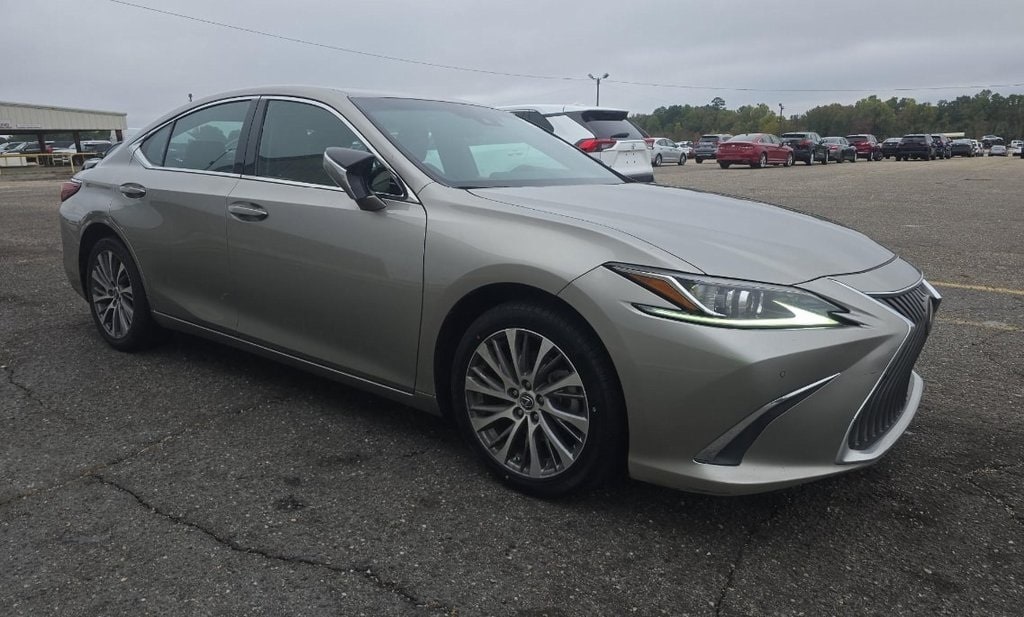 Used 2020 Lexus ES 350 Sedan