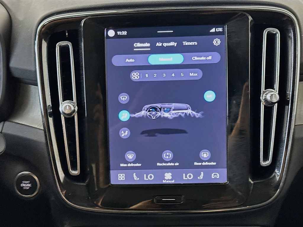 VolvoXC4018