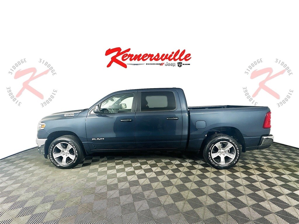 2025 Ram 1500 Tradesman photo 4