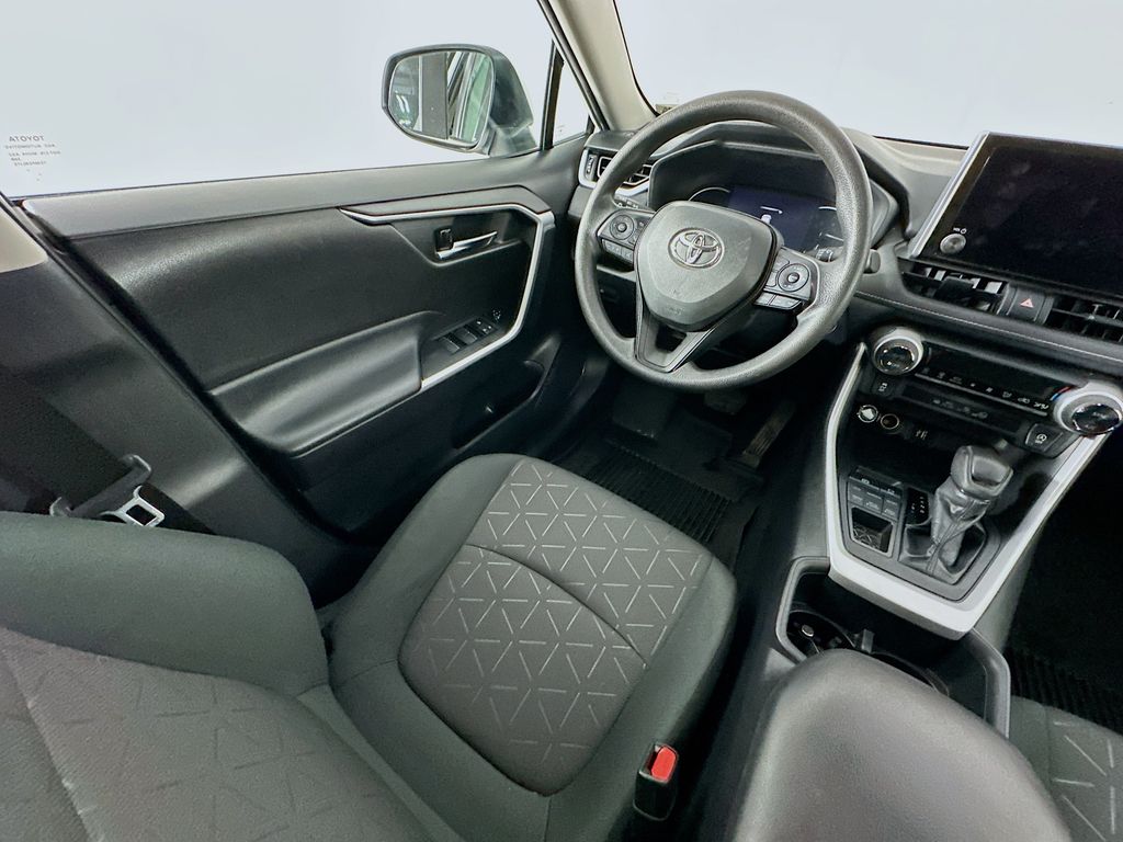 ToyotaRAV49